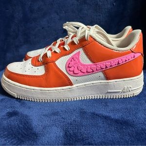 Nike valentine Air Force one 6y